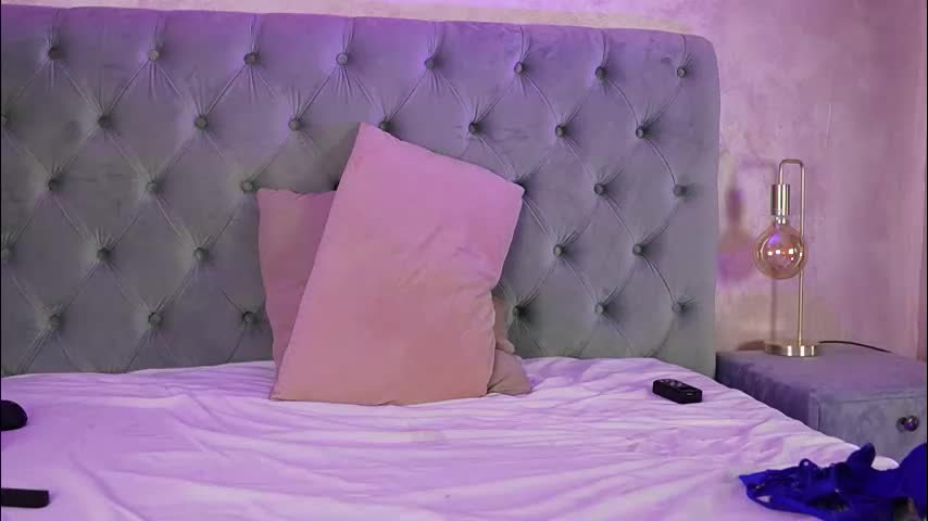 lucywilow Adult Chat December 19, 2025