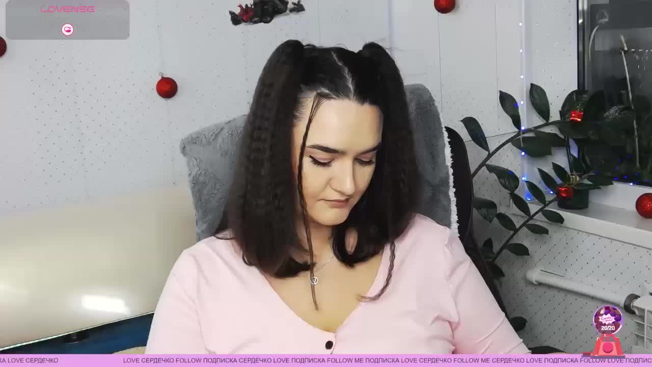 LinaCrave Adult Chat December 19, 2025