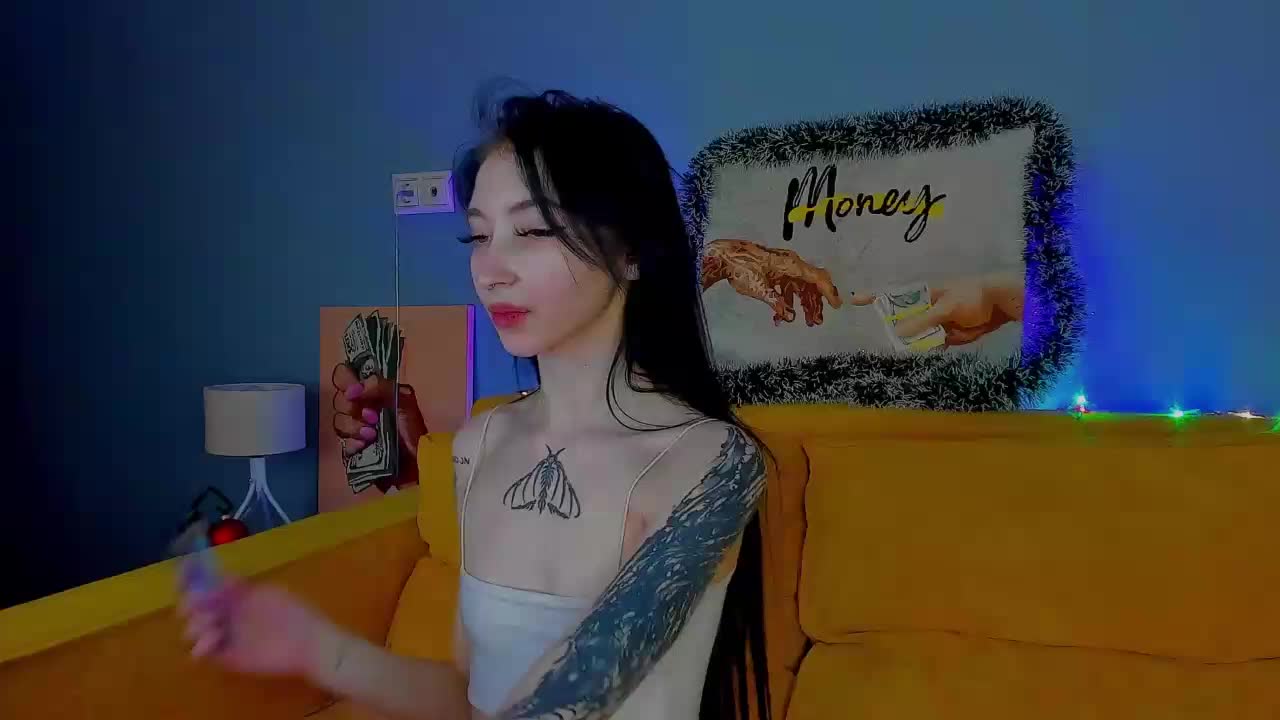 Ellen-Hops Adult Chat December 19, 2025