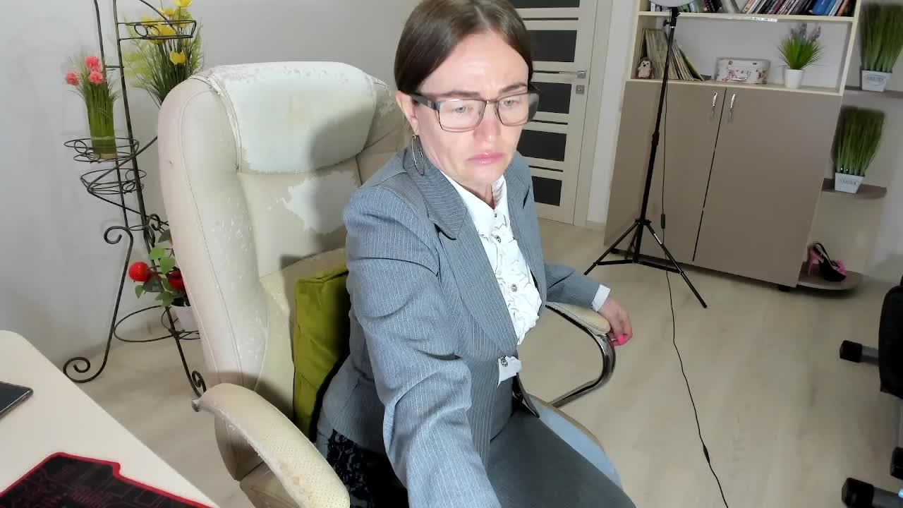 -Michelle- Adult Chat December 19, 2025