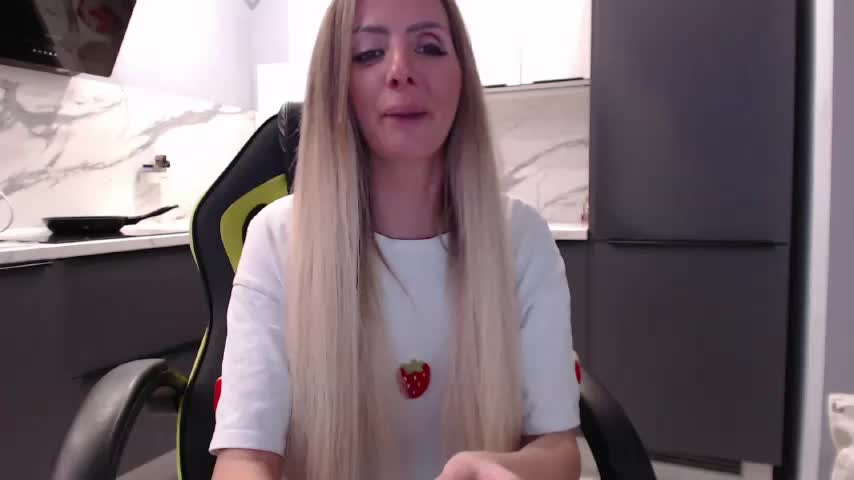 blondalina Adult Chat December 19, 2025