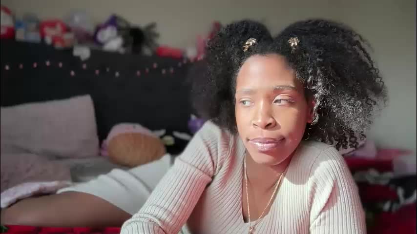 cum2charmxx Adult Chat December 19, 2025