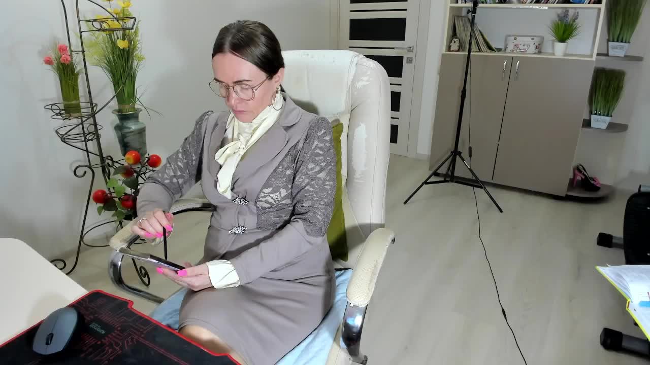 -Michelle- Adult Chat December 19, 2025