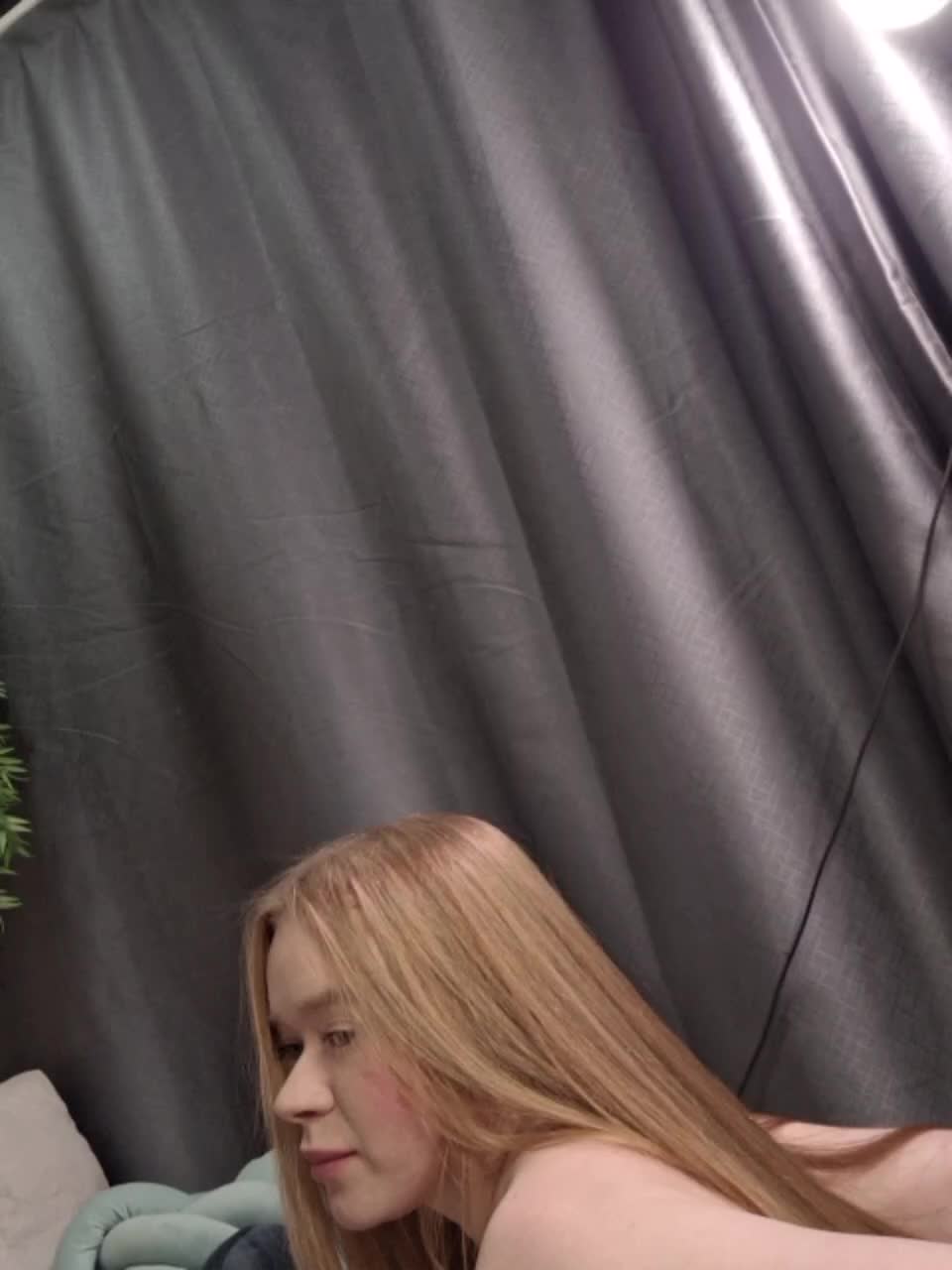 -scyrim- Adult Chat December 19, 2025