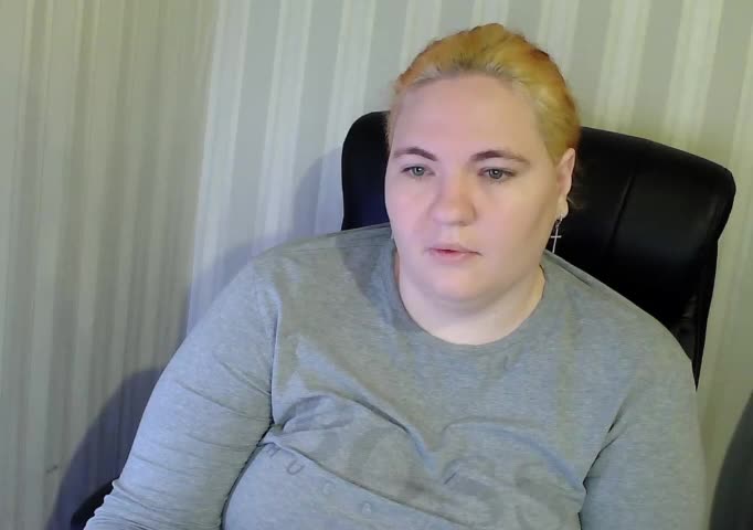 XLisaBlueX Adult Chat December 19, 2025