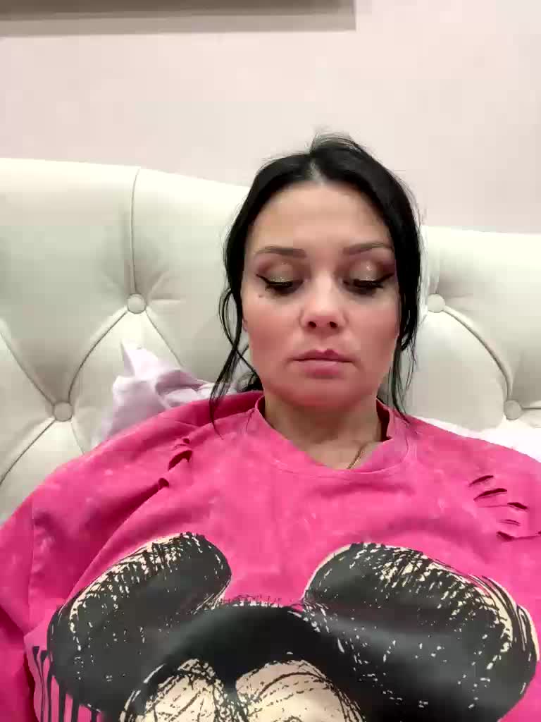 _Milashka_ Adult Chat December 19, 2025