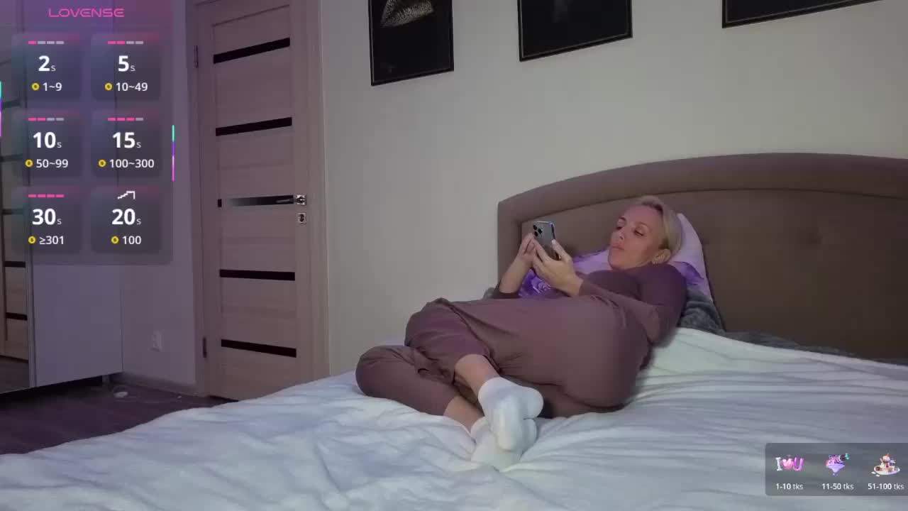 FemdomLadyMaria Adult Chat December 19, 2025