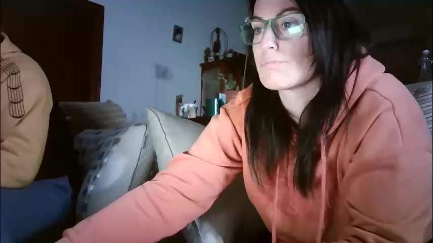 lolahueso Adult Chat December 19, 2025