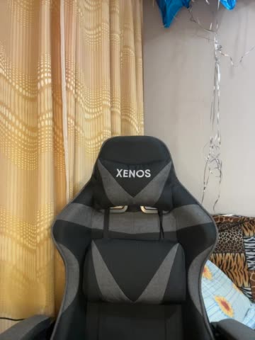 Vika19981 Adult Chat December 19, 2025