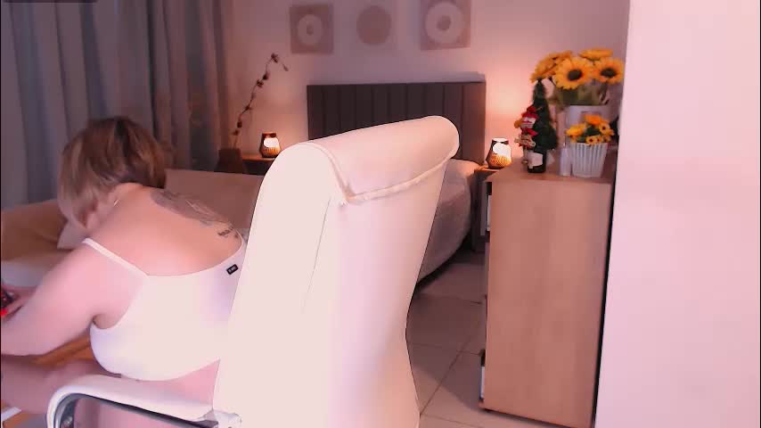 tilly_eliot Adult Chat December 20, 2025