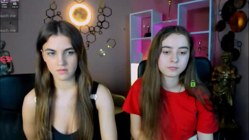 rebecca_smile_ Adult Chat December 19, 2025