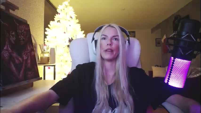 tinykylie Adult Chat December 20, 2025