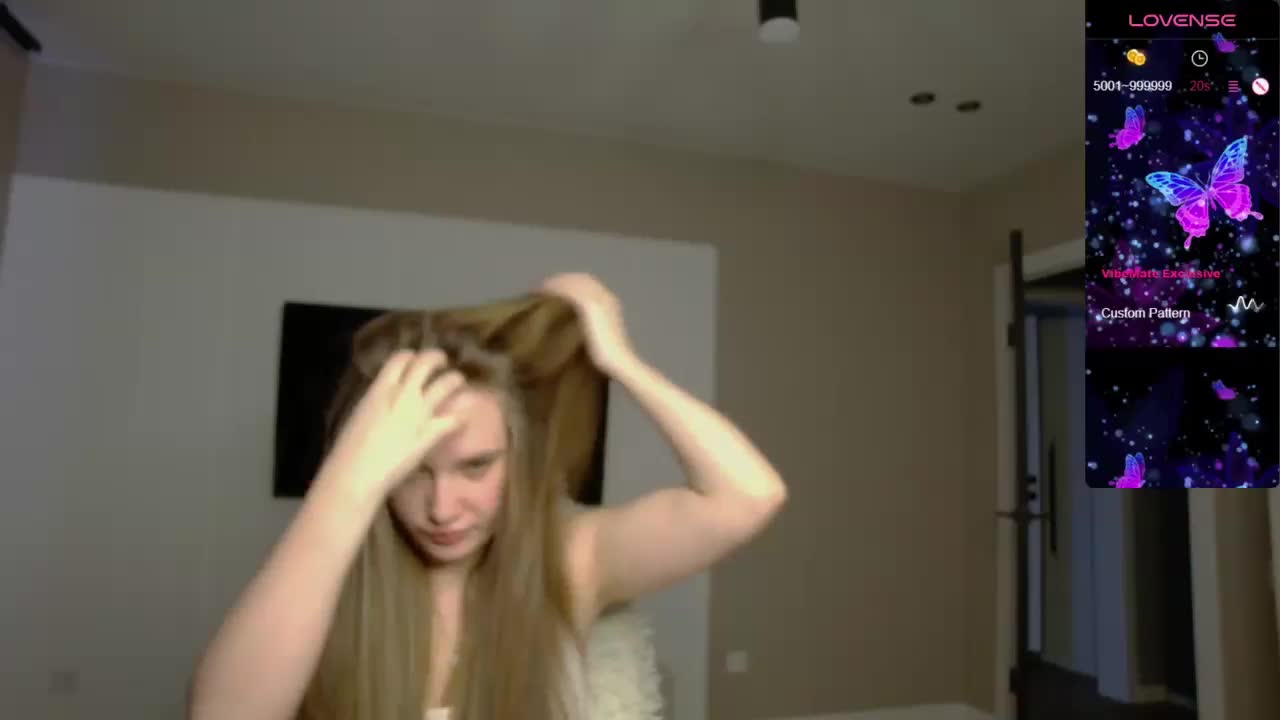 Holly_Molii Adult Chat December 20, 2025