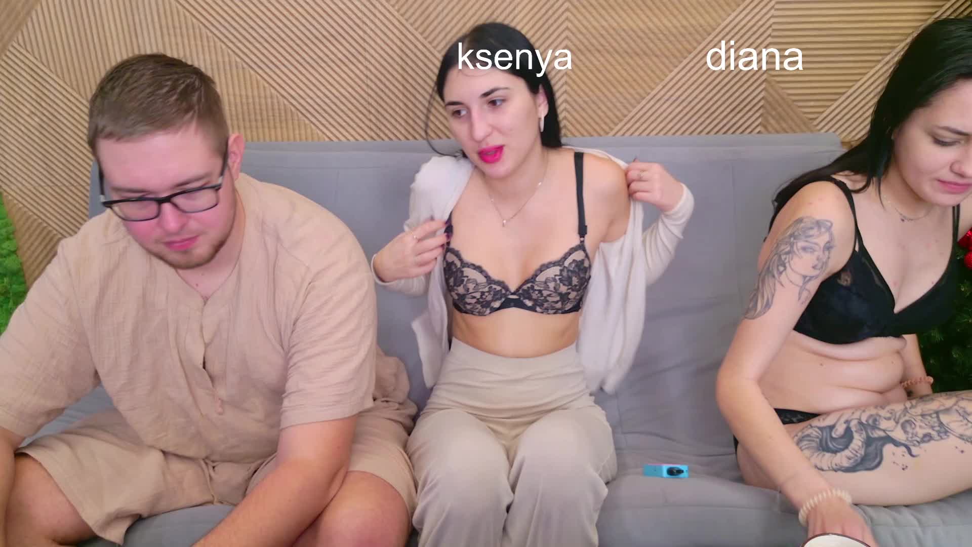 WebcamSlut Adult Chat December 20, 2025