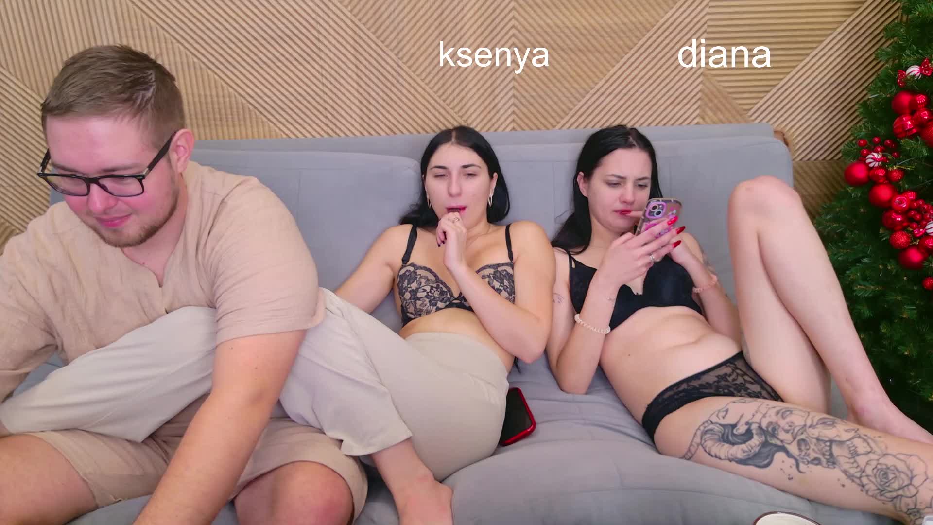 WebcamSlut Adult Chat December 20, 2025