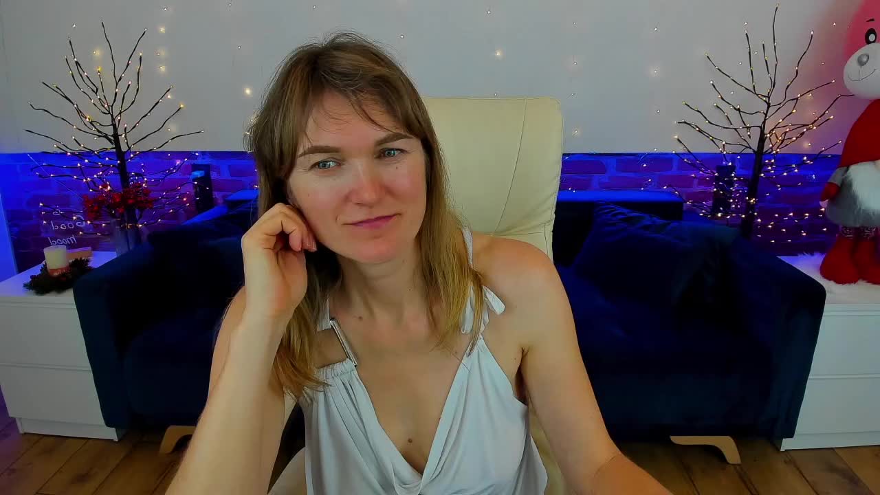 Annabel-xxx Adult Chat December 20, 2025