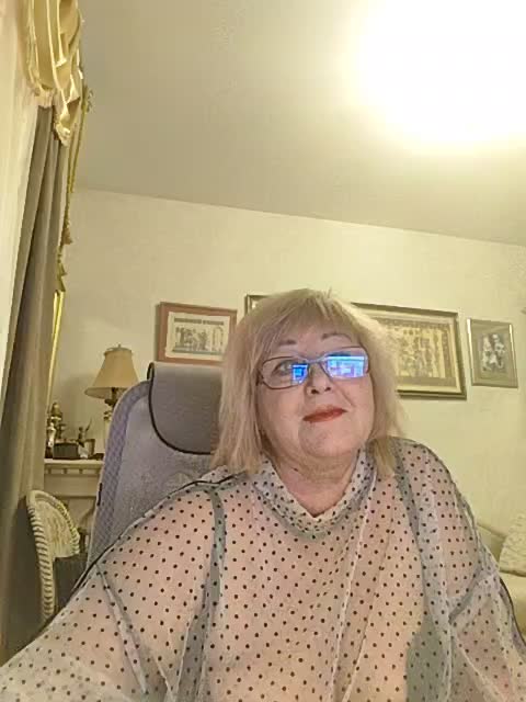 KarinkaSweet Adult Chat December 20, 2025