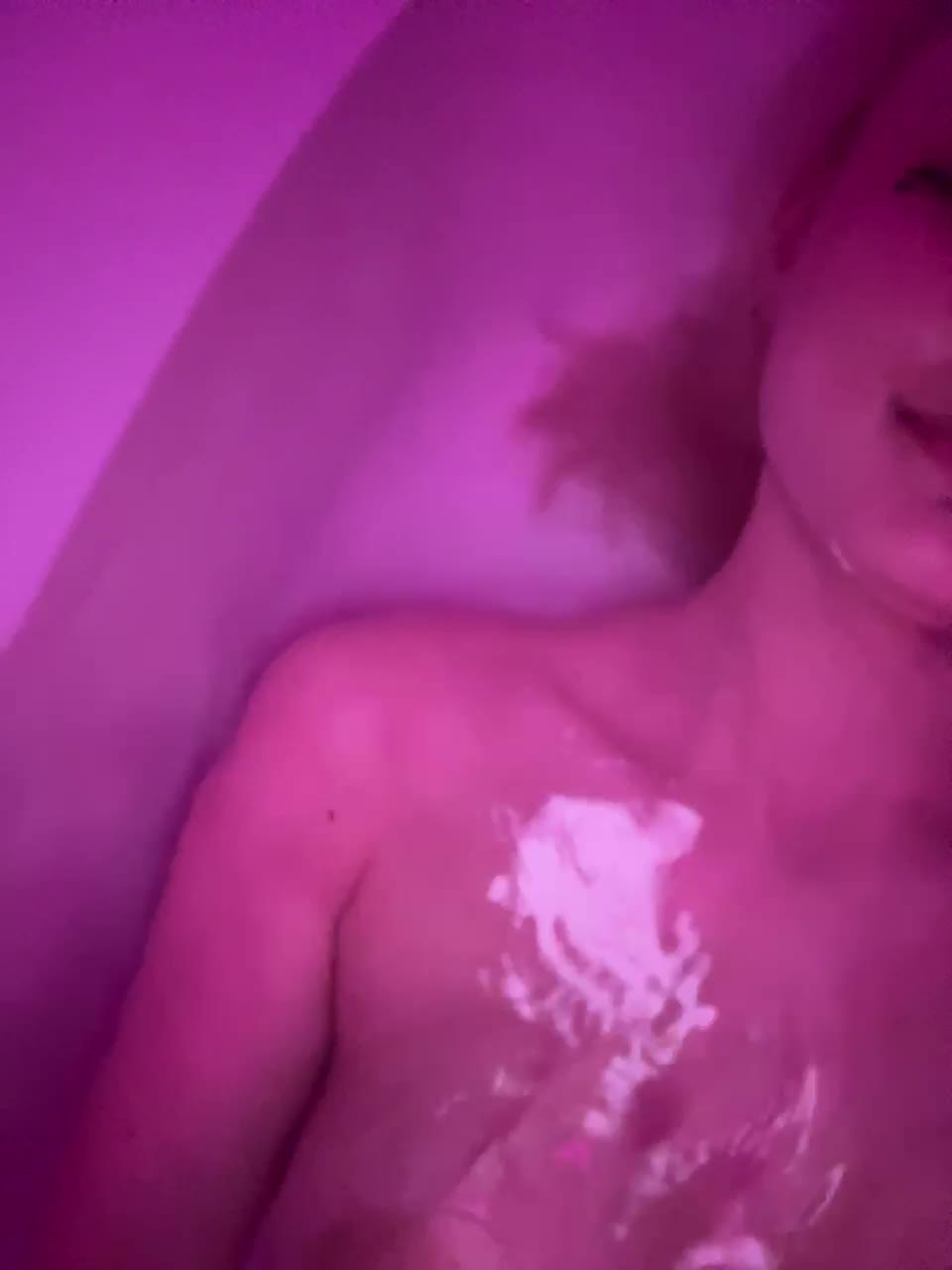 Angelina_1 Adult Chat December 20, 2025