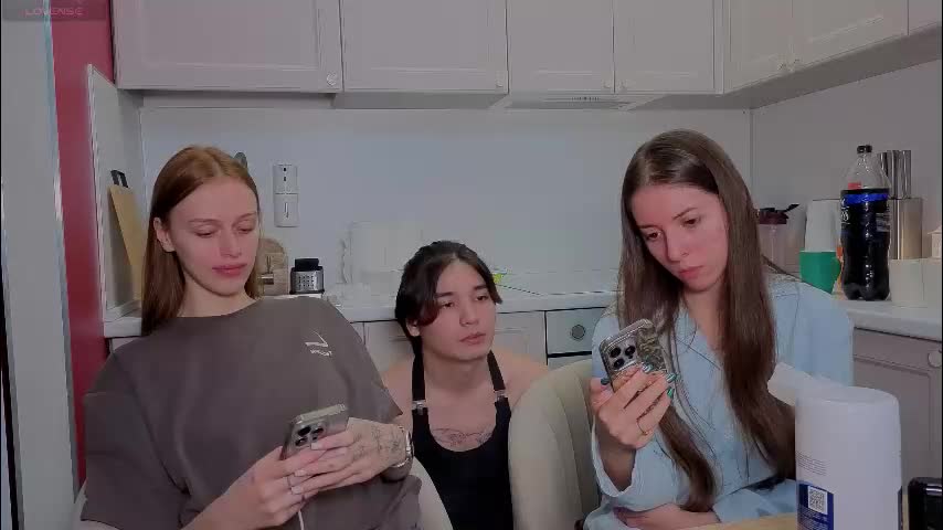 ihavepaws33 Adult Chat December 20, 2025