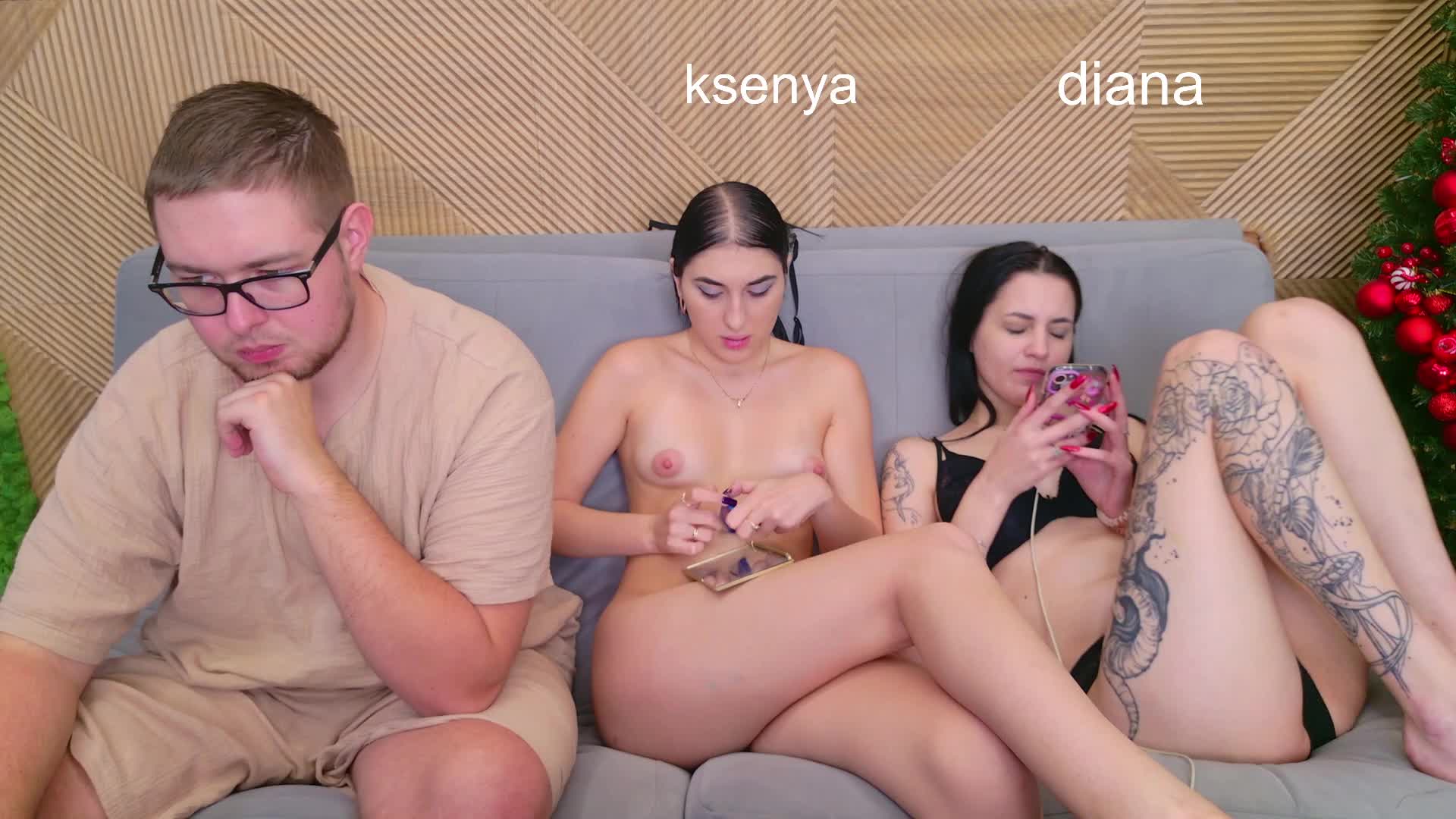 WebcamSlut Adult Chat December 20, 2025