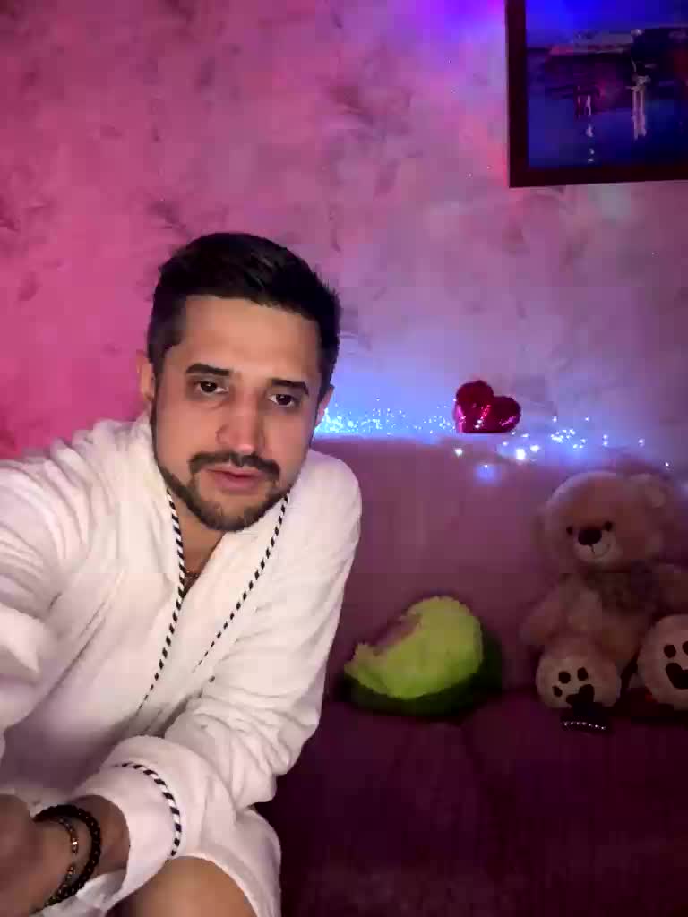 VIP17CoupleDream Adult Chat December 21, 2025