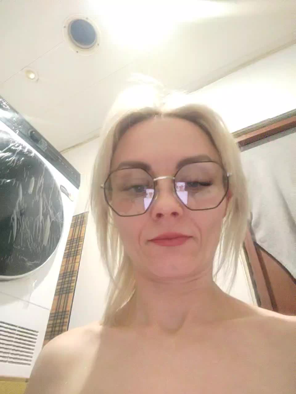 Evangelina2909rus Adult Chat December 21, 2025