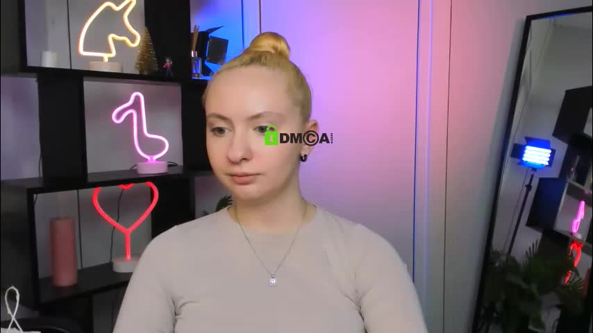 mila_glow Adult Chat December 21, 2025