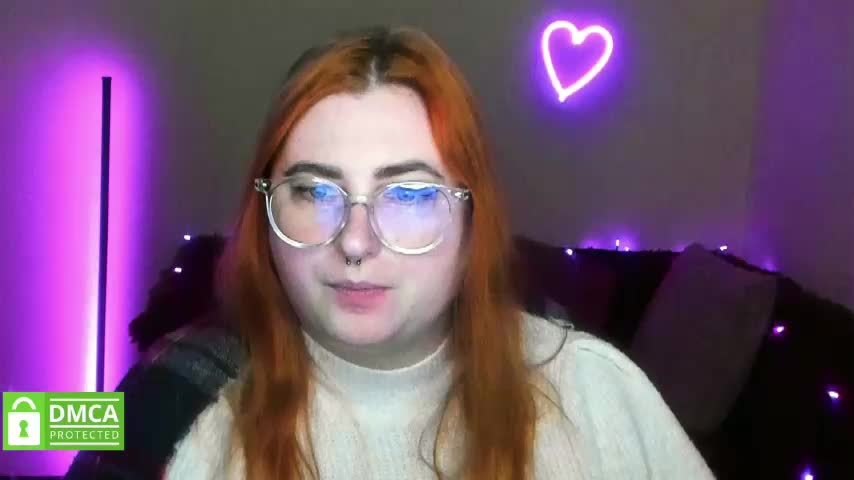 Aliciaredluv Adult Chat December 21, 2025