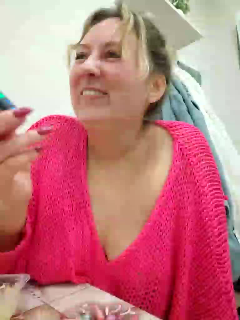 Russianbunny96 Adult Chat December 21, 2025