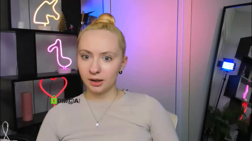 mila_glow Adult Chat December 21, 2025