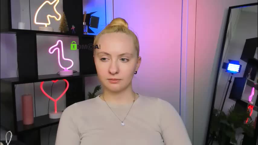 mila_glow Adult Chat December 21, 2025