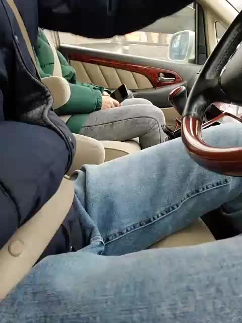 Alex80-201 Adult Chat December 21, 2025