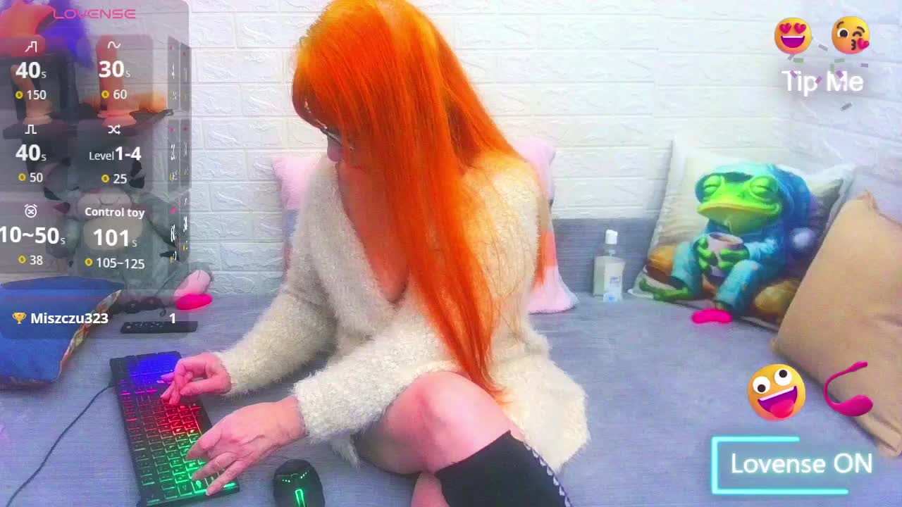 FoxyMature Adult Chat December 22, 2025