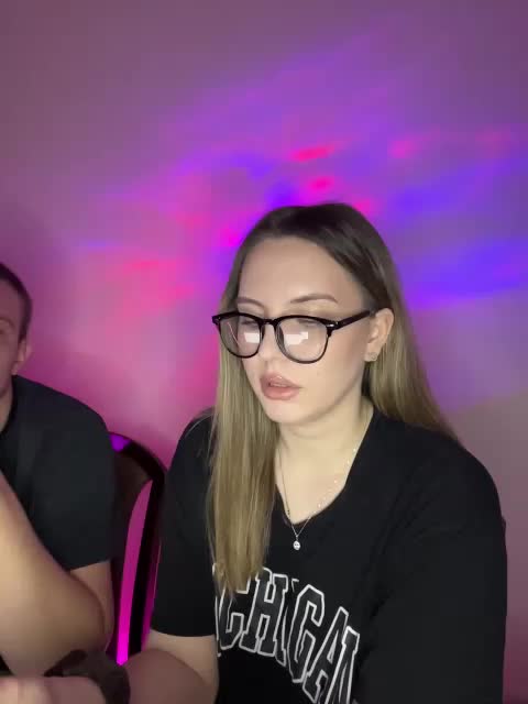 Cris_Mi Adult Chat December 22, 2025