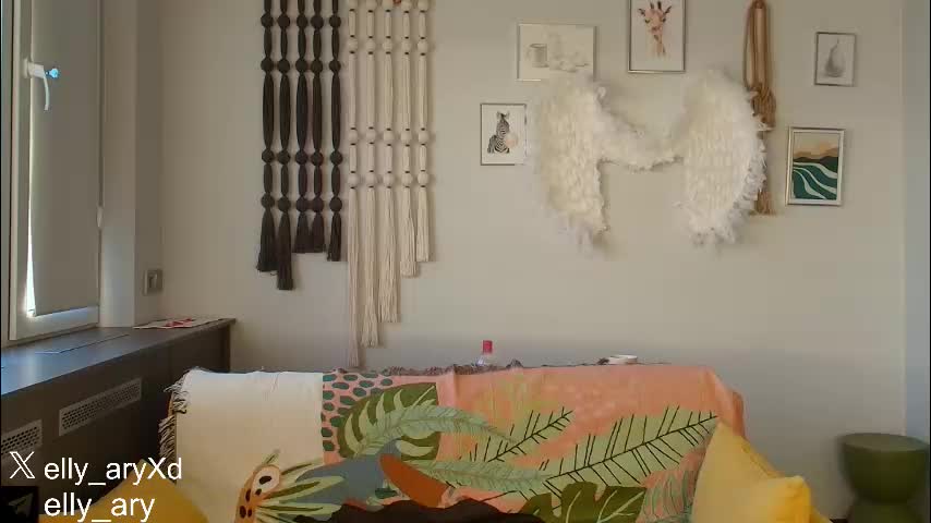 elly_ary Adult Chat December 22, 2025