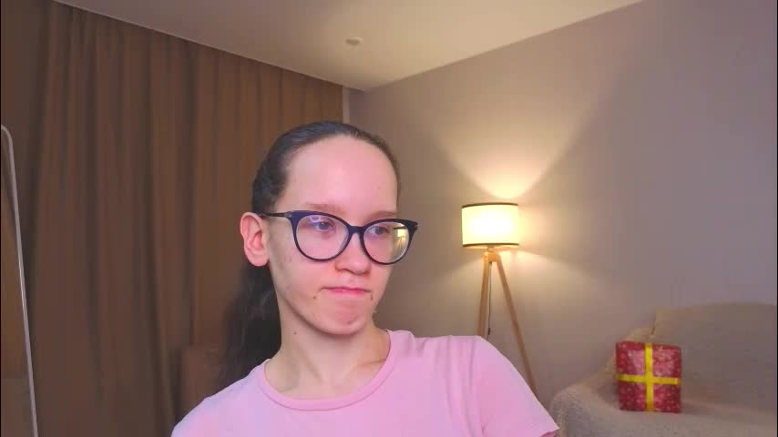 lynettebails Adult Chat December 22, 2025