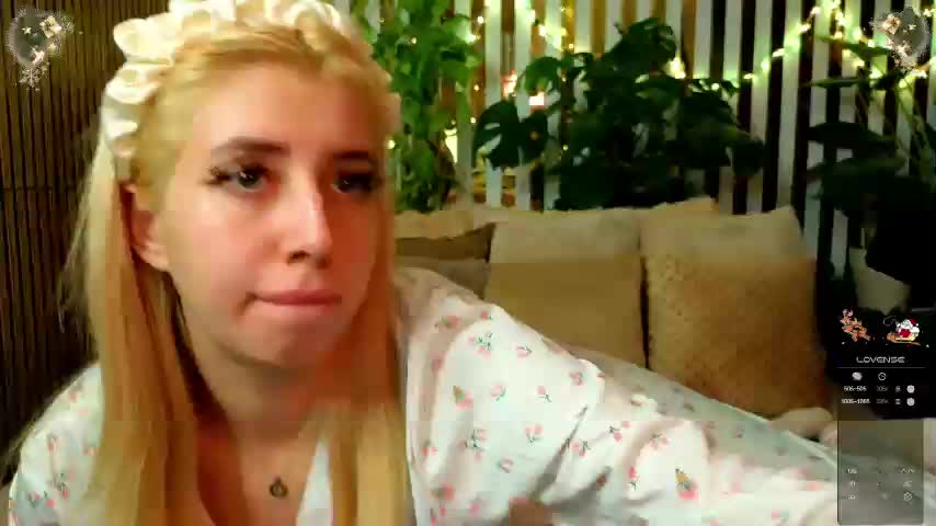 FlowwwerGirl Adult Chat December 22, 2025