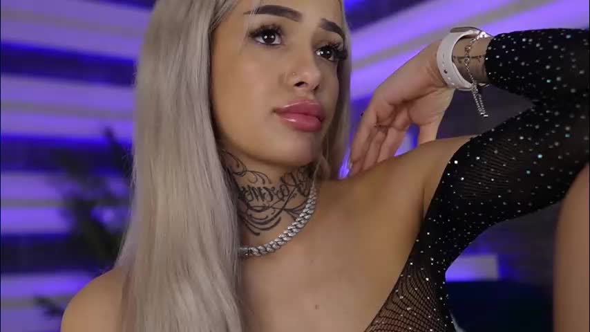 blondie_muller Adult Chat December 22, 2025