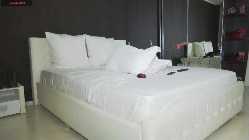 hefner_girl Adult Chat December 22, 2025