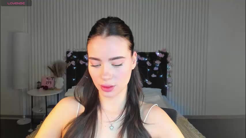 ameli_povilainn Adult Chat December 22, 2025