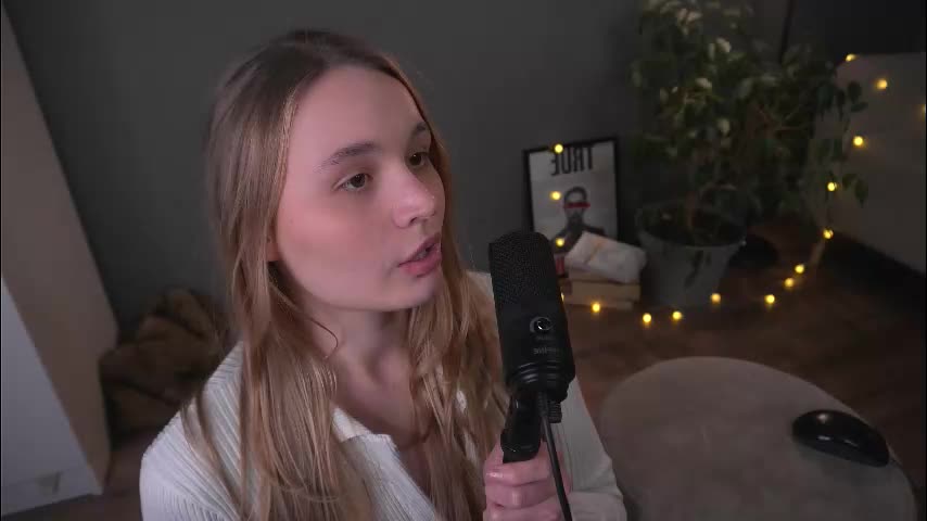 lisa_schiele Adult Chat December 22, 2025