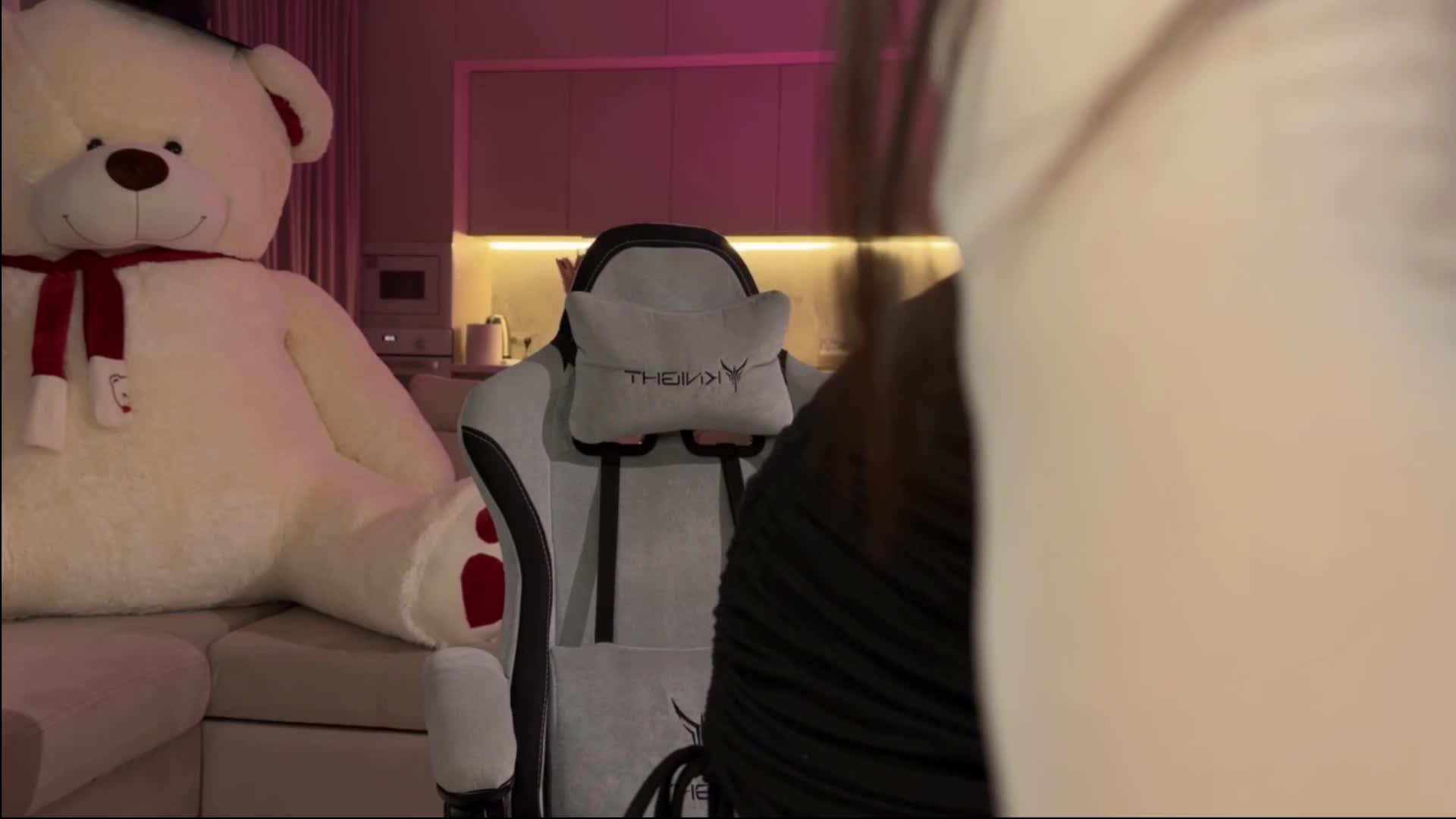 Sofi-Mi Adult Chat December 22, 2025