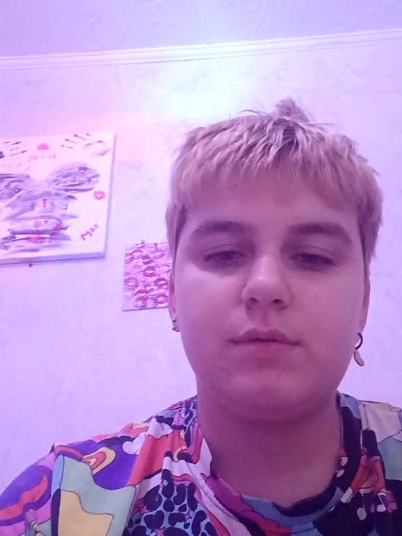 2Lesbians Adult Chat December 22, 2025