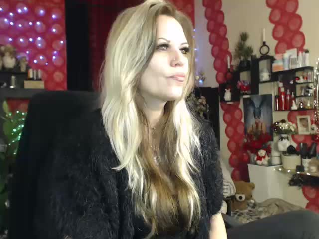 LadyVelvet Adult Chat December 22, 2025