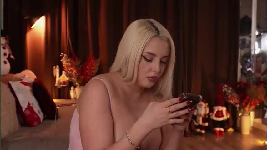 victoriamorrone Adult Chat December 22, 2025