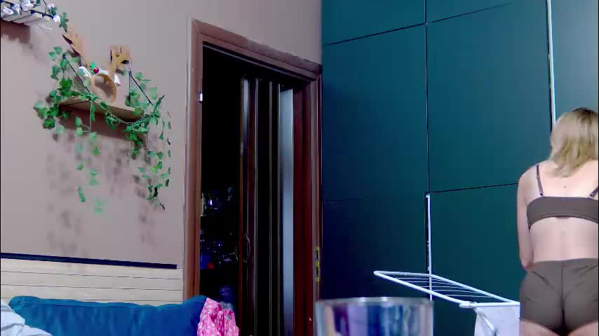 karoline121 Adult Chat December 22, 2025