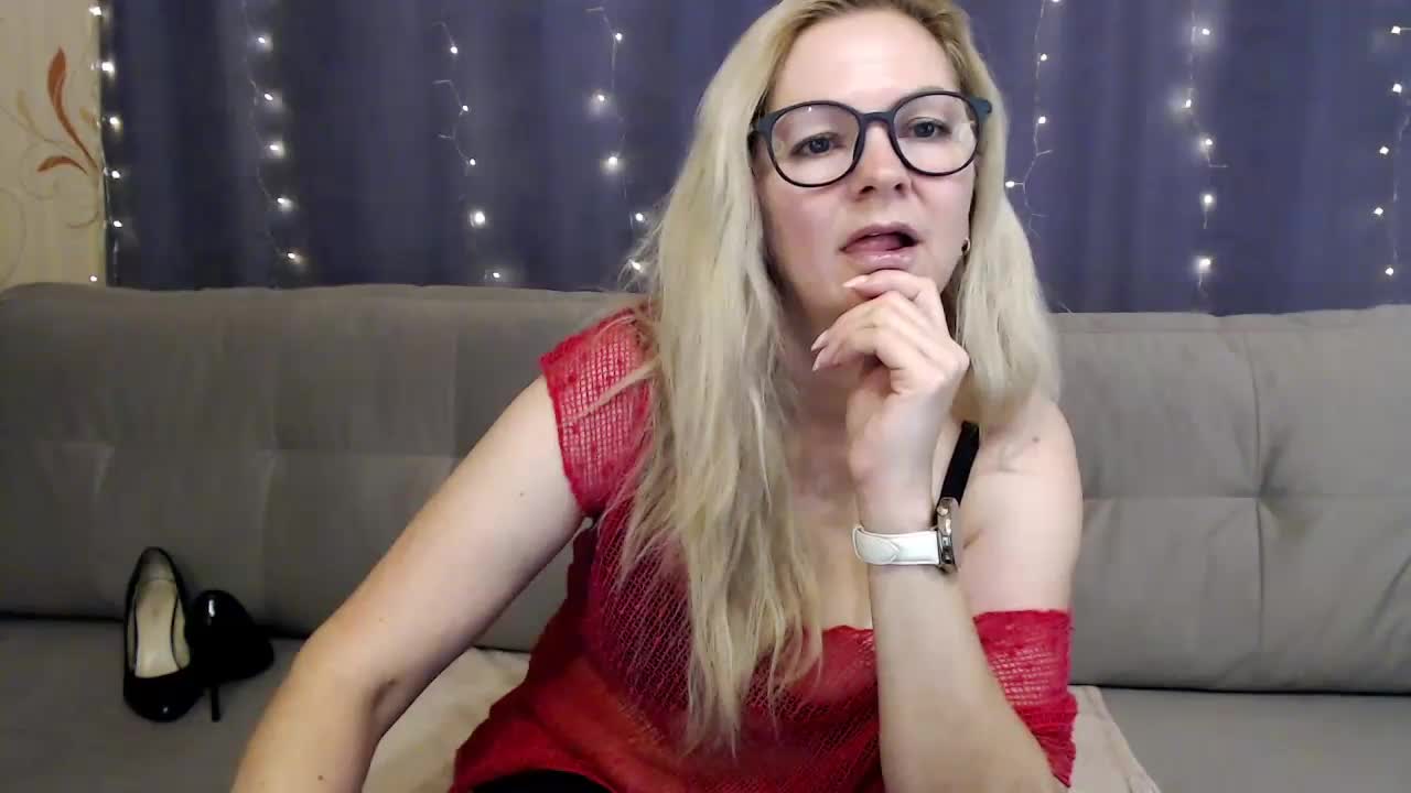 Emilyzest Adult Chat December 22, 2025