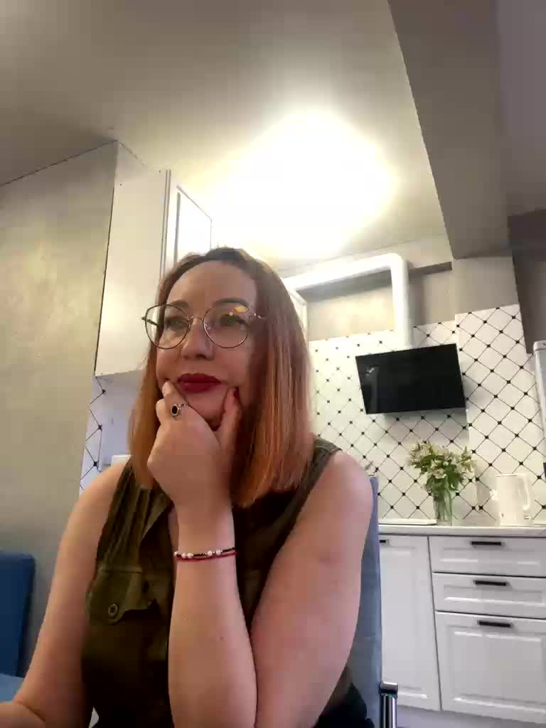 Pink-Lips Adult Chat December 22, 2025