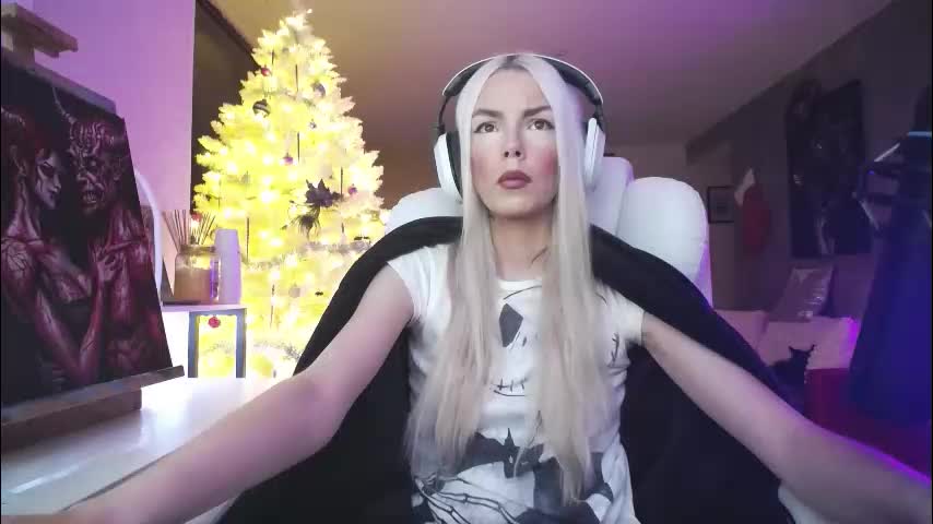 tinykylie Adult Chat December 22, 2025