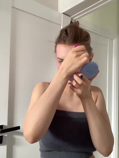 -Nezukoo- Adult Chat December 22, 2025